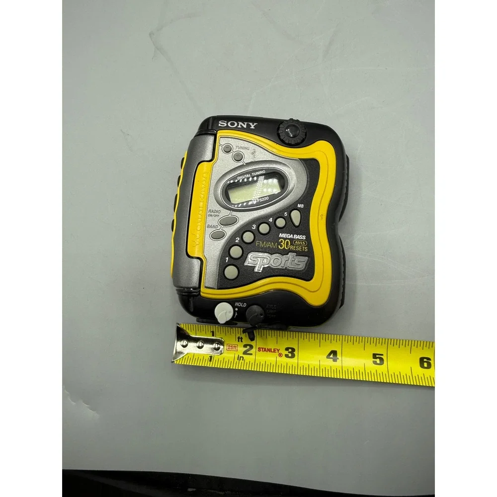 Sony Sports Walkman WM-FS220 Yellow Black Digital Tuner Cassette Player, Works!